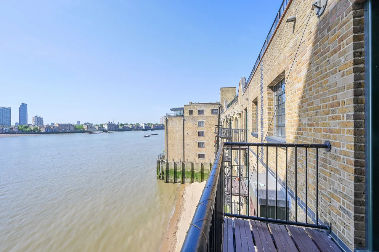 20 Great Jubilee Wharf, 78 Wapping Wall, London, photo 6