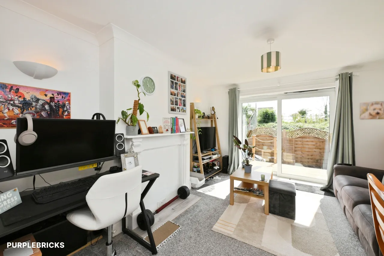 Jeals Lane, Sandown, PO36, photo 3
