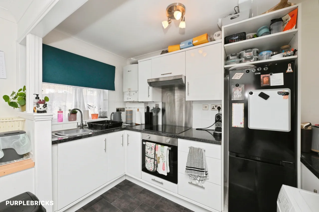 Jeals Lane, Sandown, PO36, photo 5