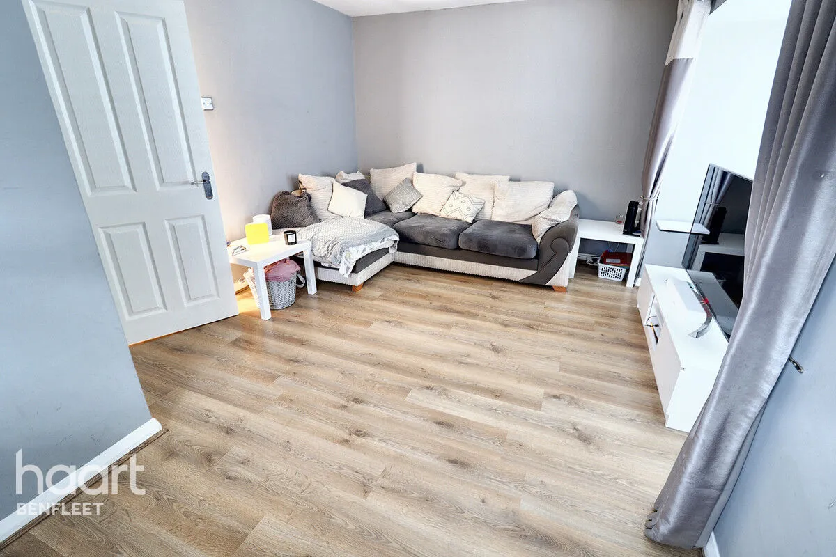Temptin Avenue, Canvey Island, SS8, photo 2