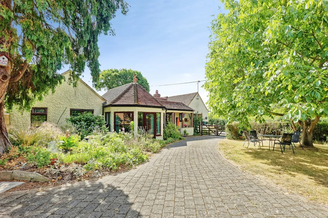 Tyler Hill Road, Tyler Hill, Canterbury, photo 3