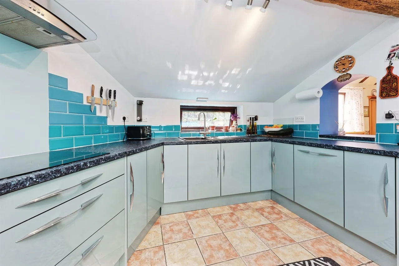 Tyler Hill Road, Tyler Hill, Canterbury, photo 11