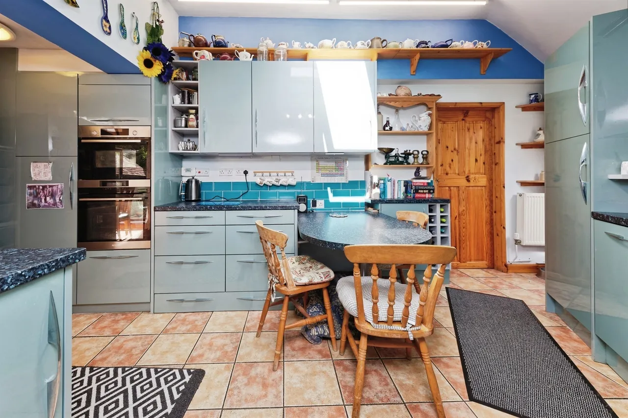 Tyler Hill Road, Tyler Hill, Canterbury, photo 9