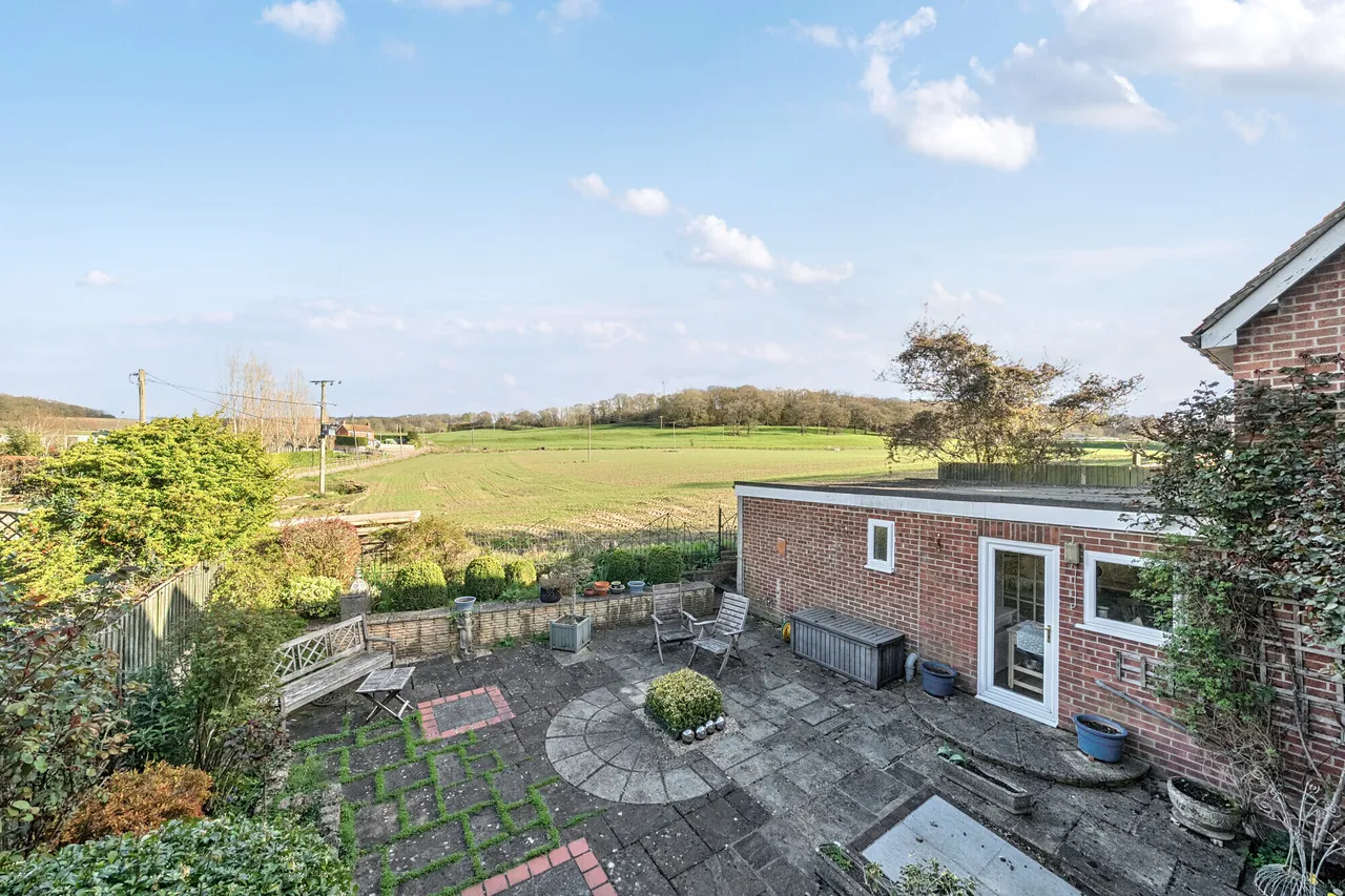 Long Lane, Newbury, RG14, photo 8