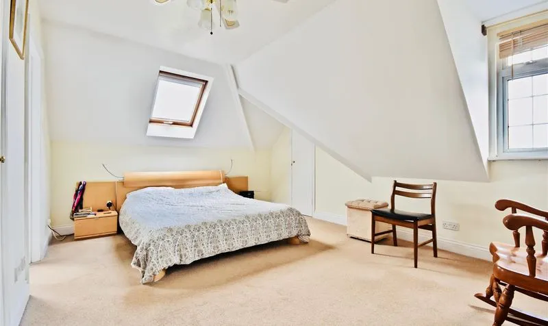 River Lane, Fetcham, KT22, photo 13