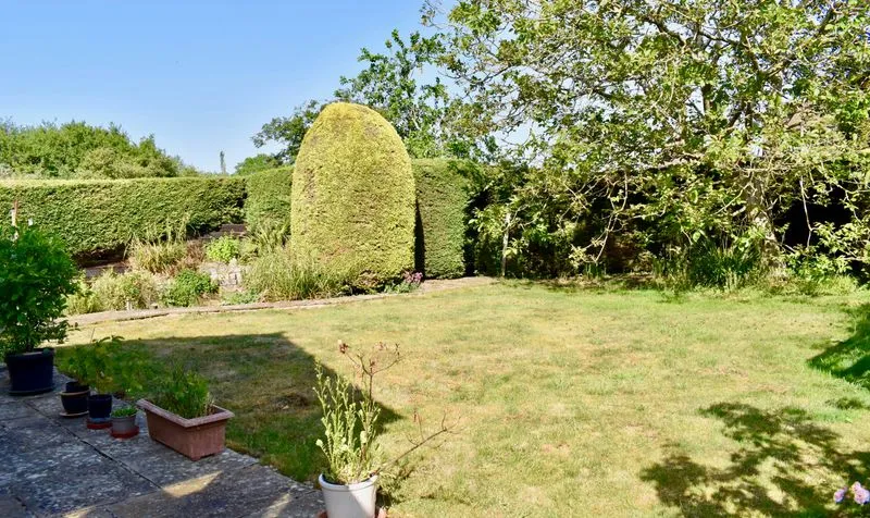 River Lane, Fetcham, KT22, photo 6