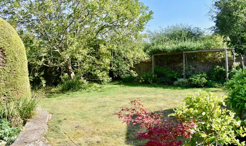 River Lane, Fetcham, KT22, photo 3
