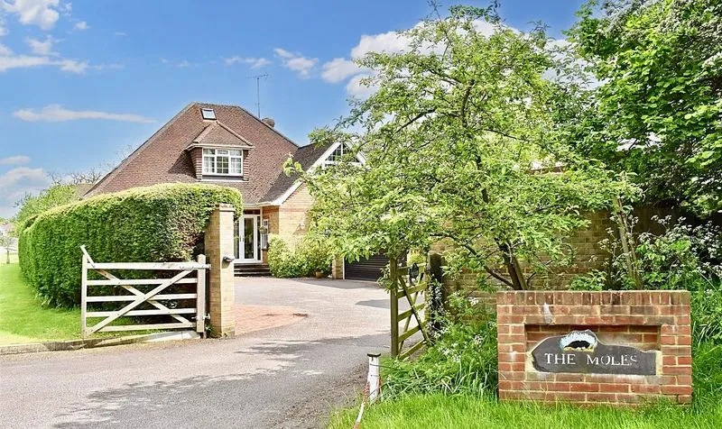 River Lane, Fetcham, KT22, photo 19