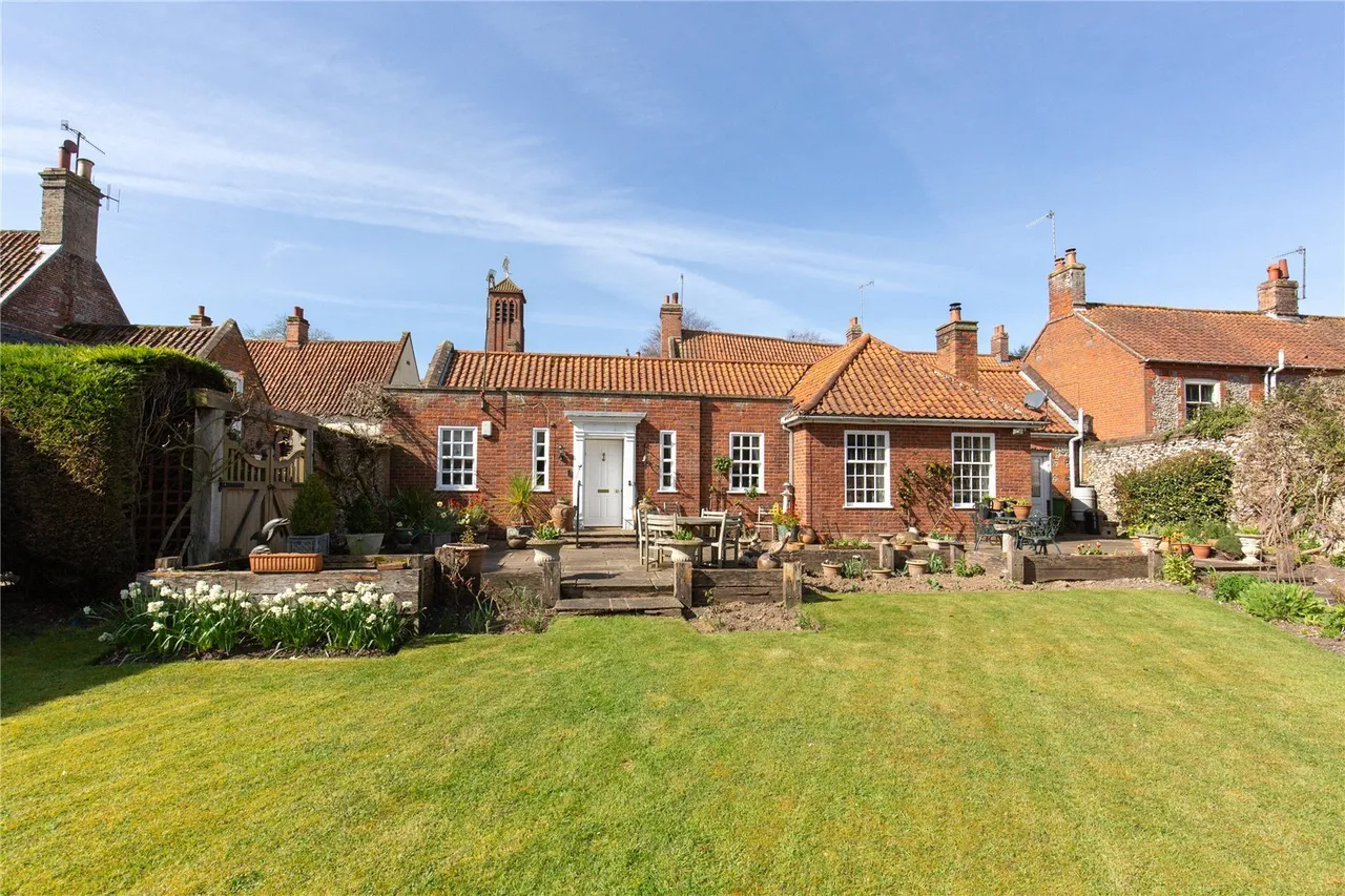 2 bed property for sale, Knight Street, Walsingham, NR22