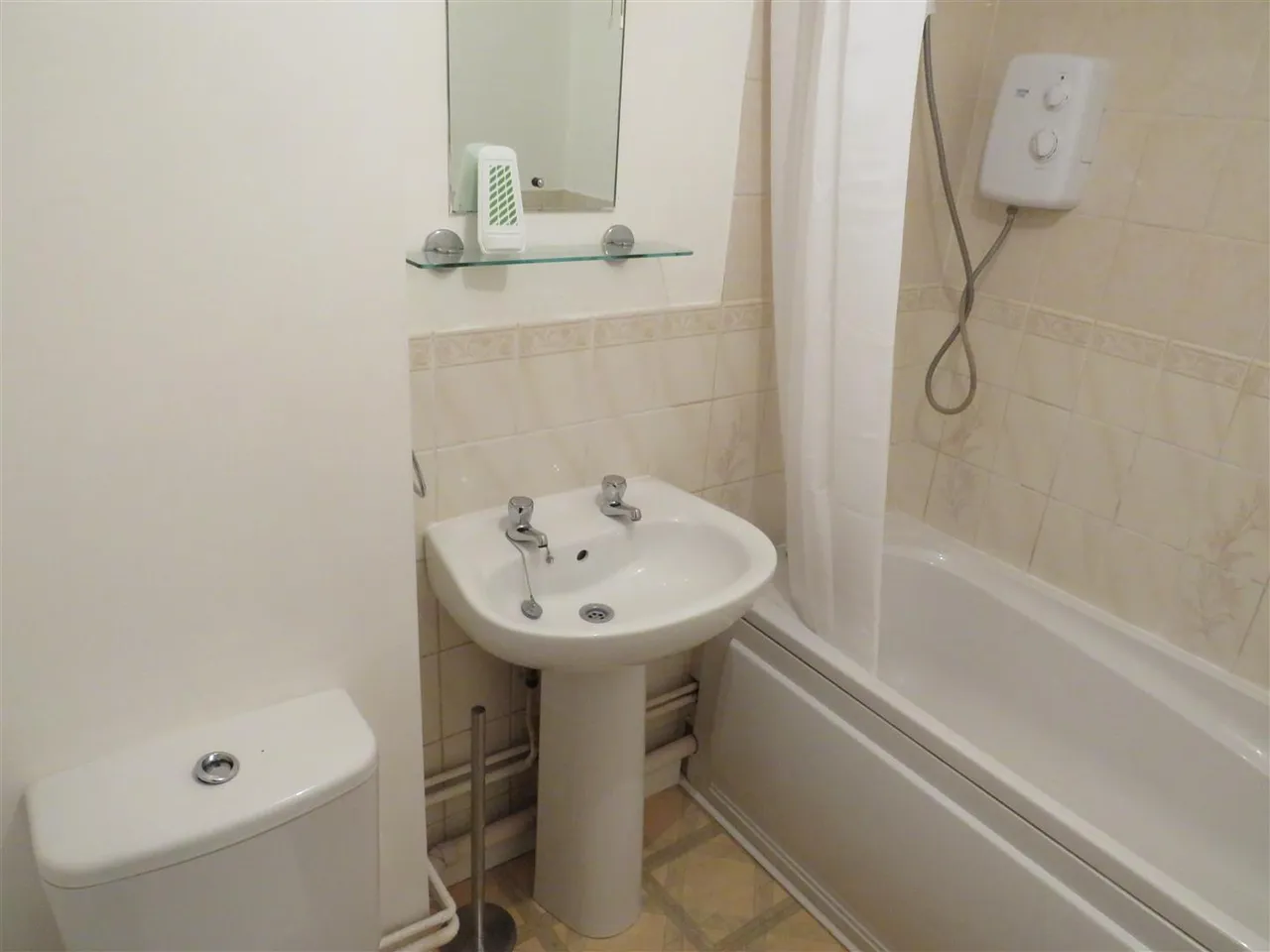 Cheltenham Gardens, Hedge End, SOUTHAMPTON, photo 3