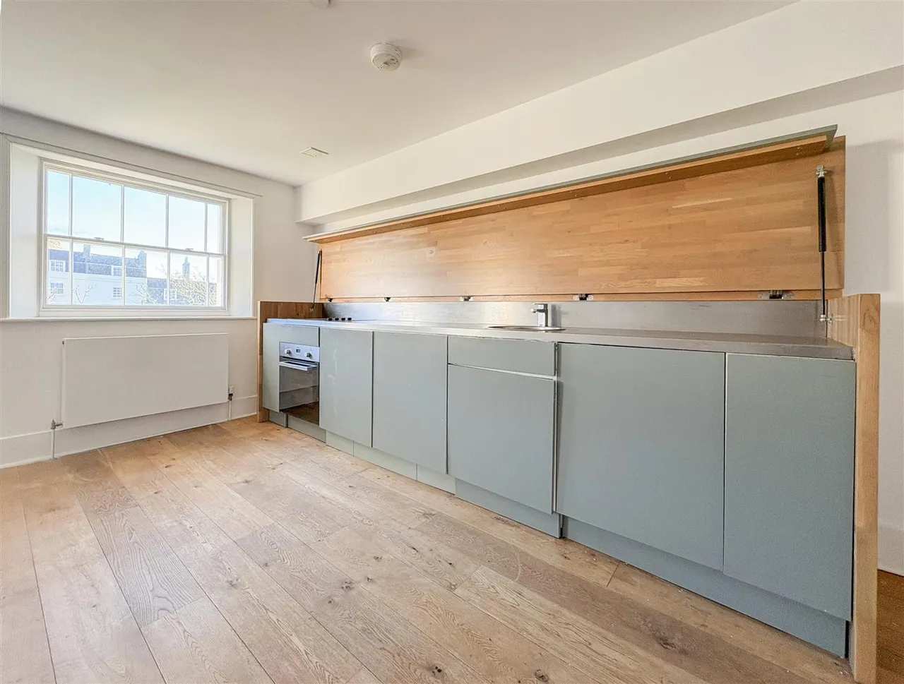 Wellington Square, Hastings, East Sussex, TN34 1PN, photo 3
