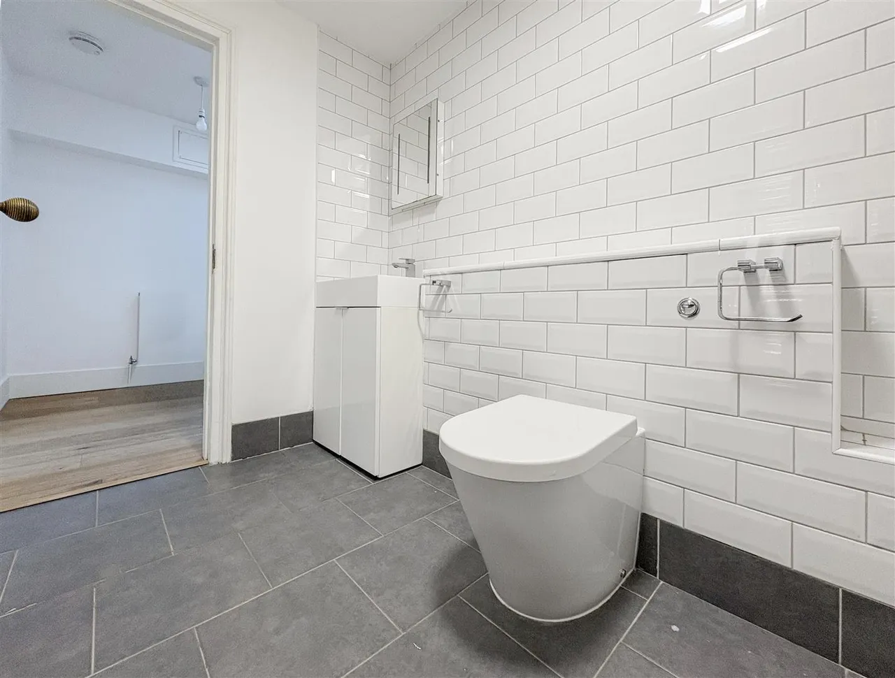 Wellington Square, Hastings, East Sussex, TN34 1PN, photo 17