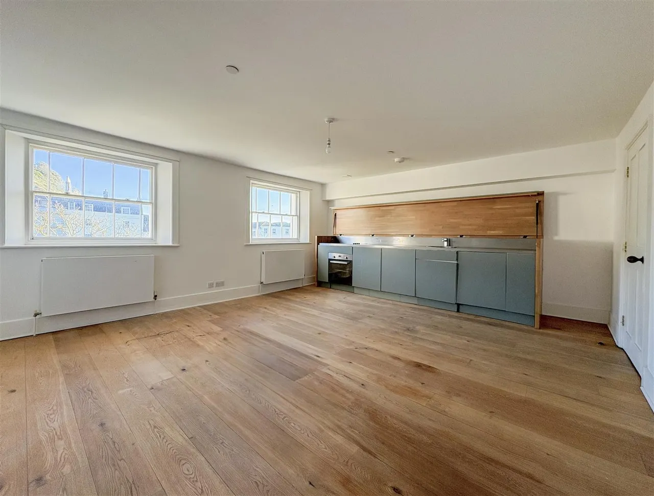 Wellington Square, Hastings, East Sussex, TN34 1PN, photo 5