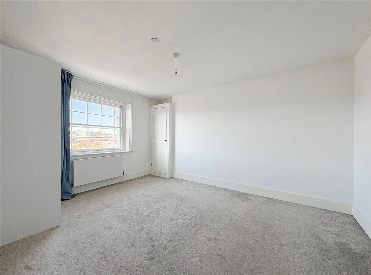 Wellington Square, Hastings, East Sussex, TN34 1PN, photo 8