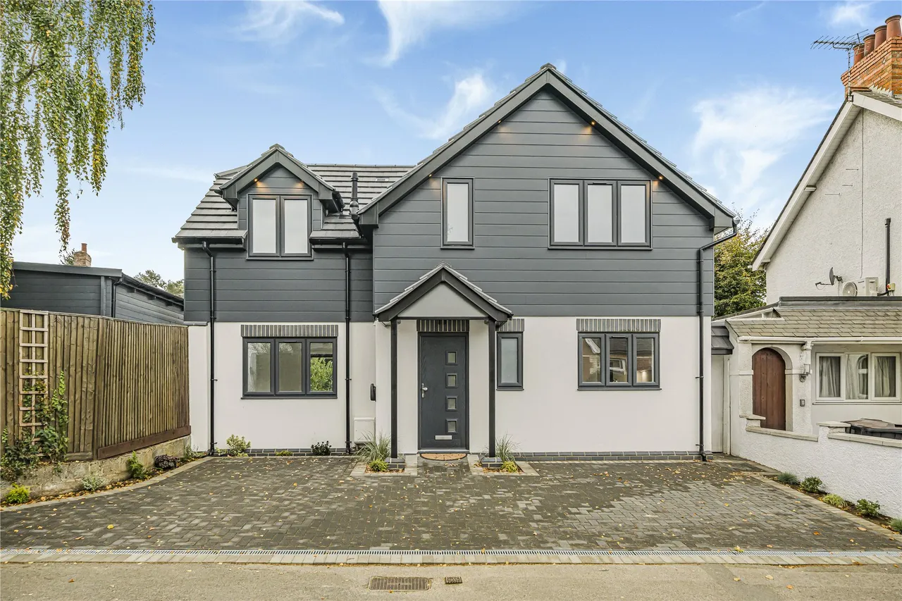 3 bed house for sale, College Road, Woking, GU22