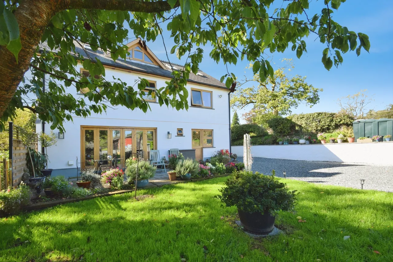 Maesybont, Llanelli, SA14, photo 38
