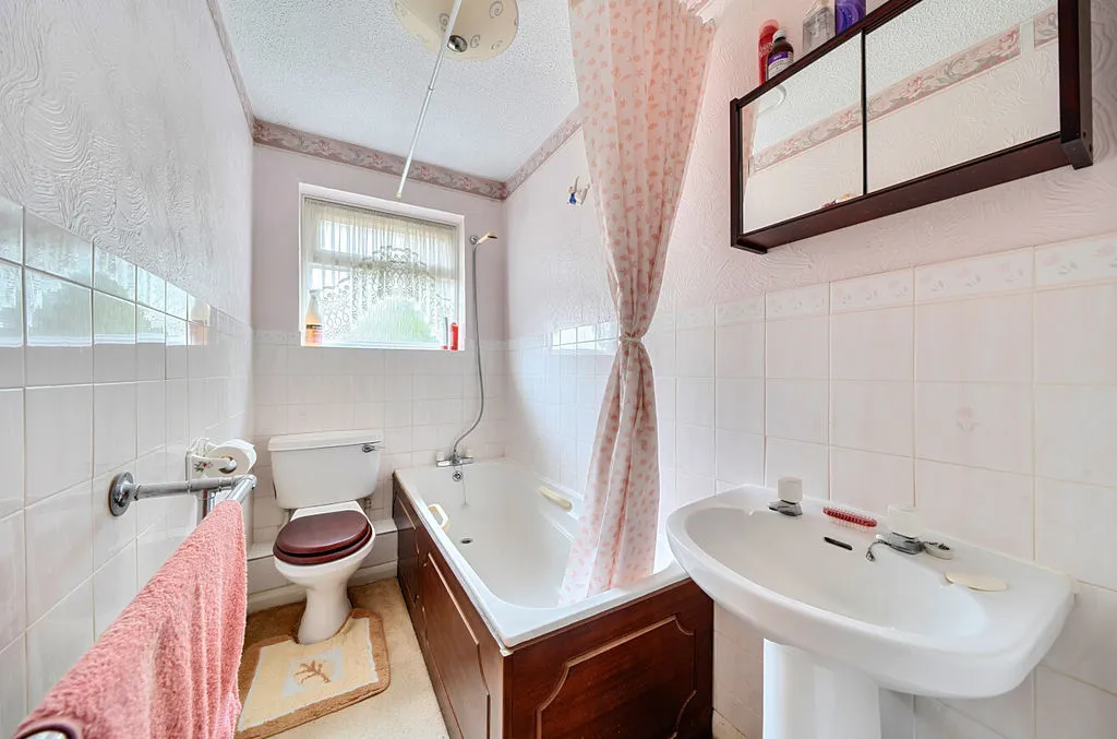 Box Ridge Avenue, Purley CR8 3AS, photo 18