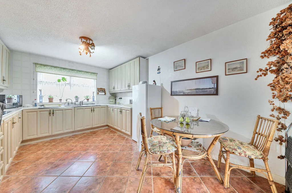 Box Ridge Avenue, Purley CR8 3AS, photo 6
