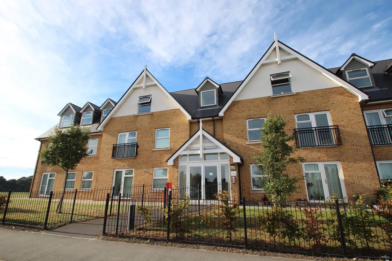 2 bed flat for sale — Perry Street, Dartford