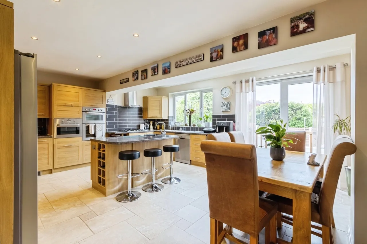 Melbourne Road, Wakefield, West Yorkshire, WF1, photo 5