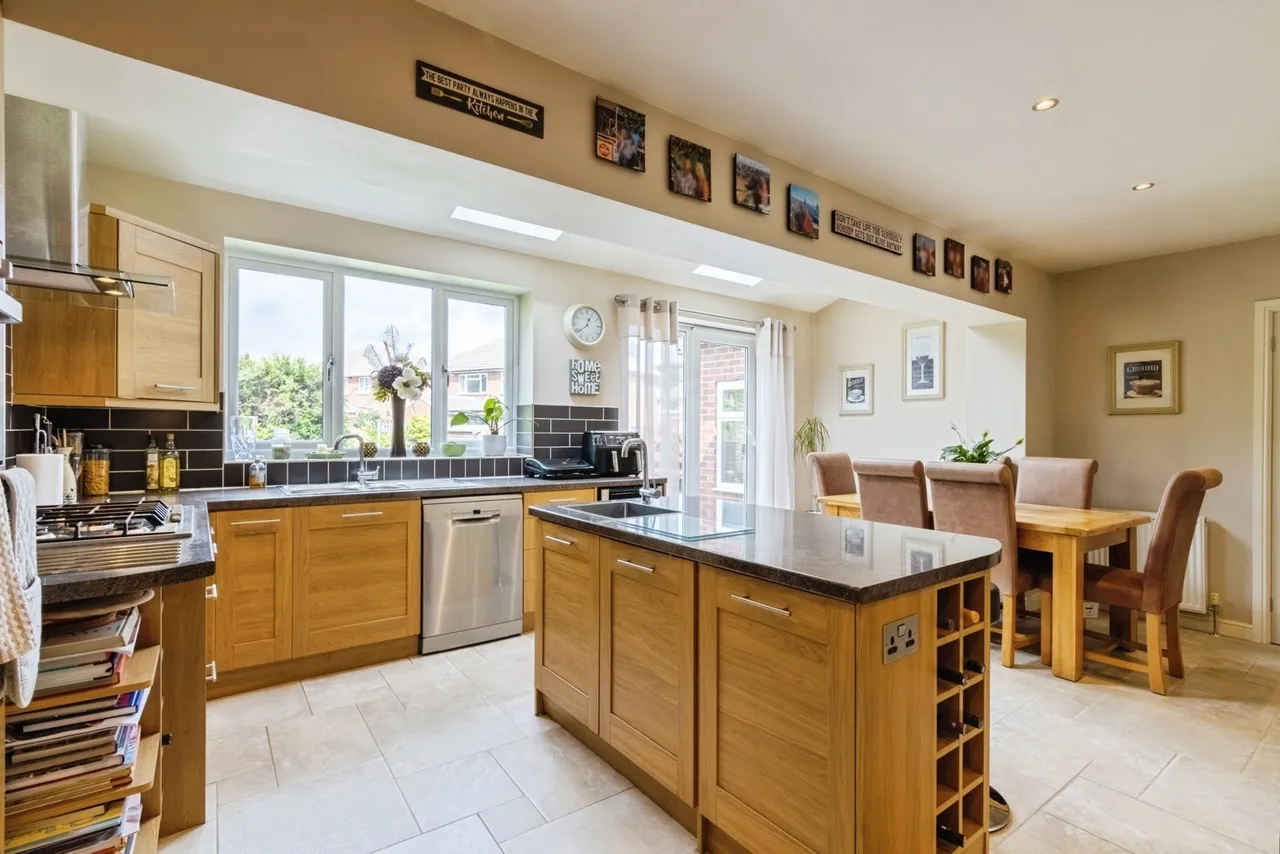 Melbourne Road, Wakefield, West Yorkshire, WF1, photo 3
