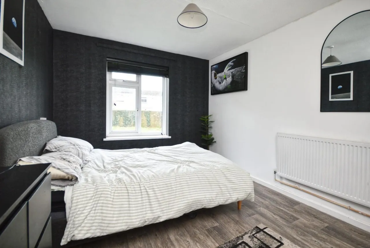 Button Close, Bristol, photo 9