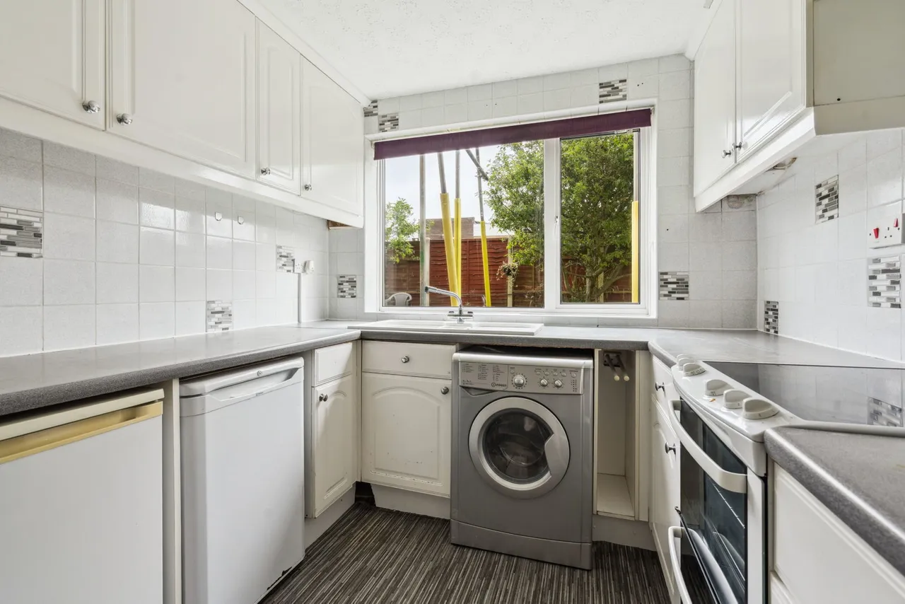 The Cedars, Dunstable, LU6 3JB, photo 7