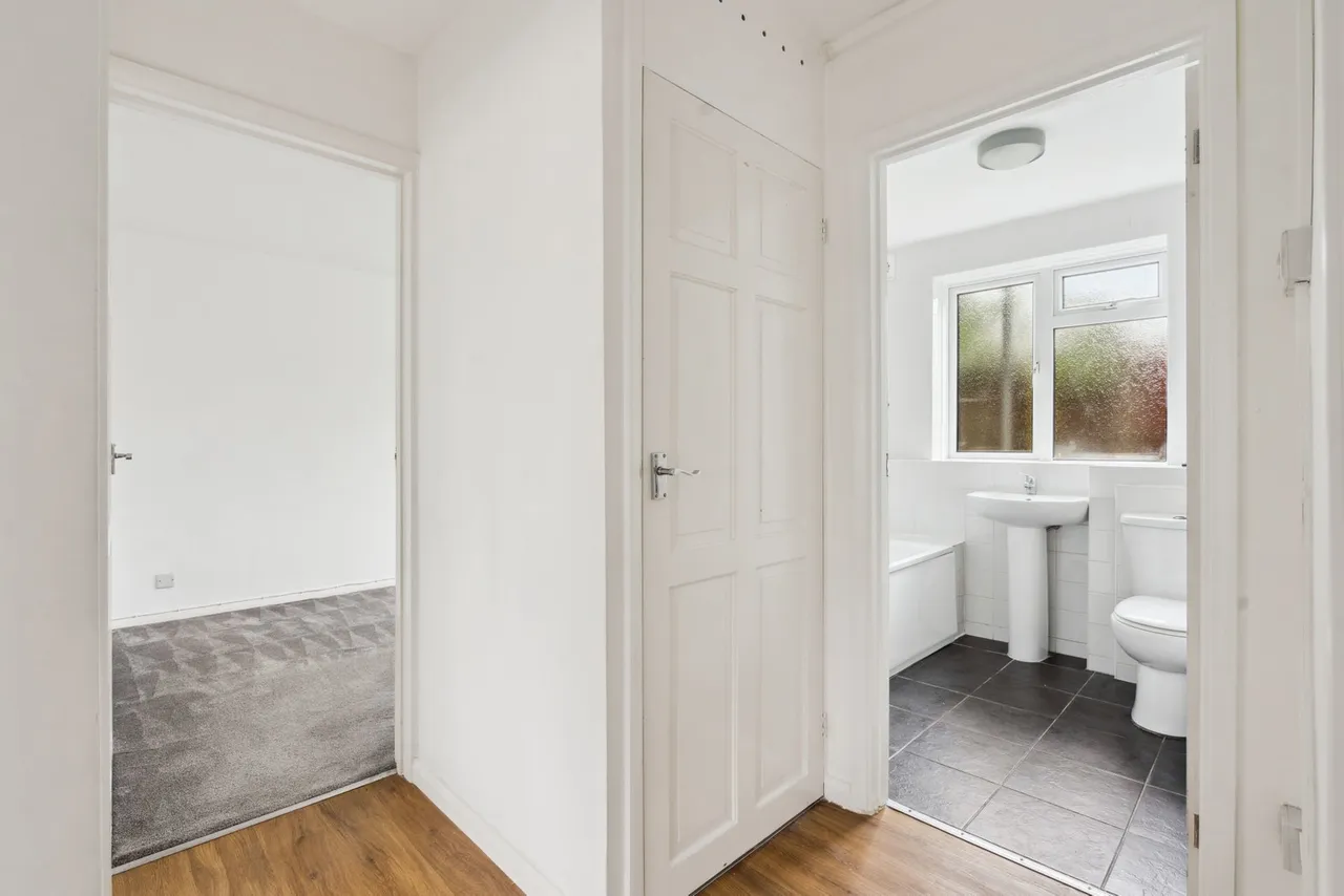 The Cedars, Dunstable, LU6 3JB, photo 5