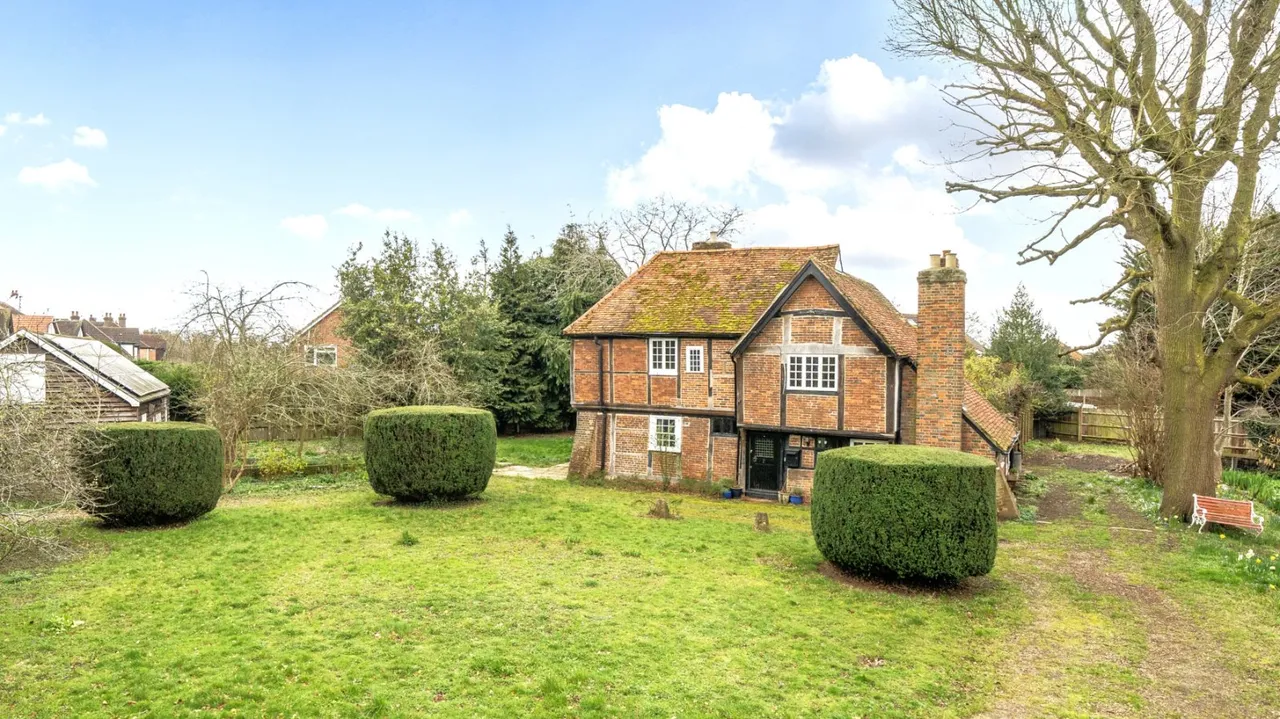 5 bed lower cippenham lane, cippenham, berkshire,sl1 for sale, Cippenham, Berkshire