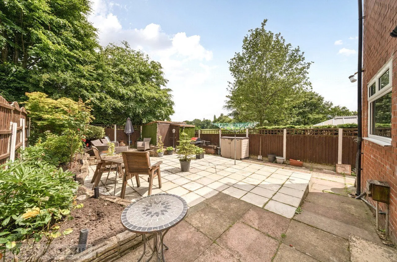 High Barn Road, Royton, OL2, photo 3