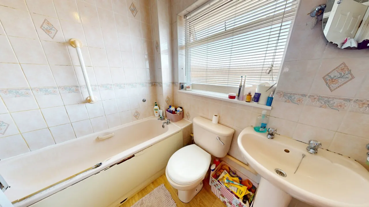 Hatherley, Cheltenham, Gloucestershire, photo 10
