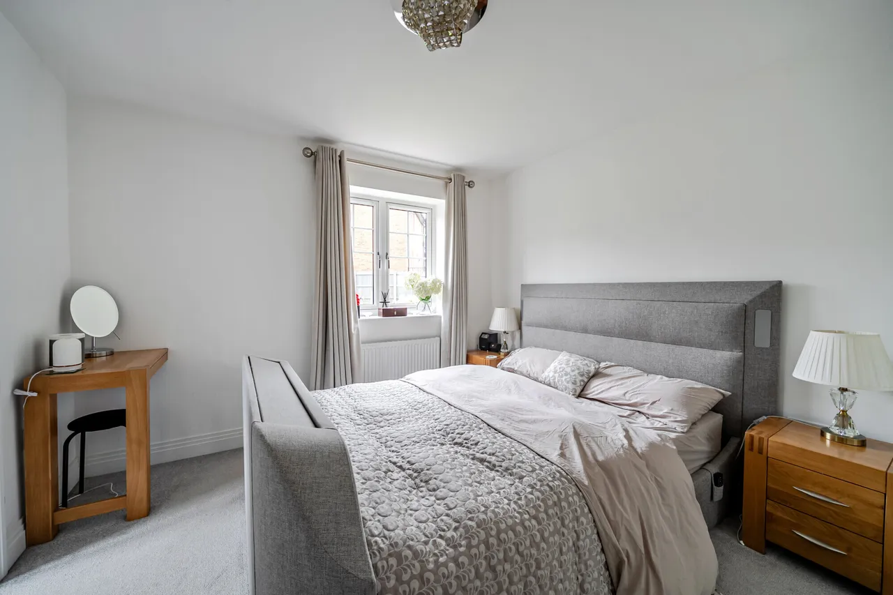 Armsworth Way, Farnham, GU9, photo 4