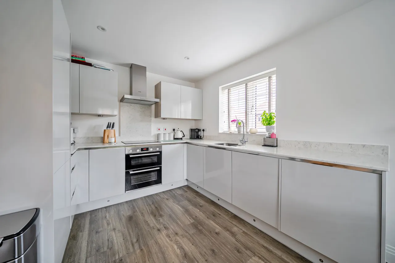 Armsworth Way, Farnham, GU9, photo 10