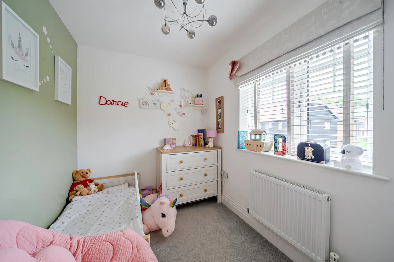 Armsworth Way, Farnham, GU9, photo 12