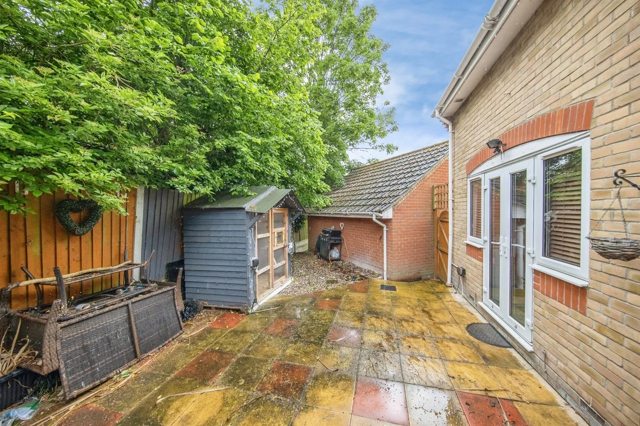 Harwich Road, Colchester, CO4, photo 13