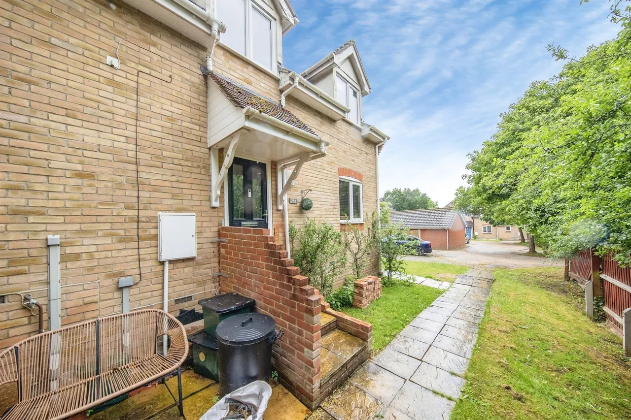 Harwich Road, Colchester, CO4, photo 15
