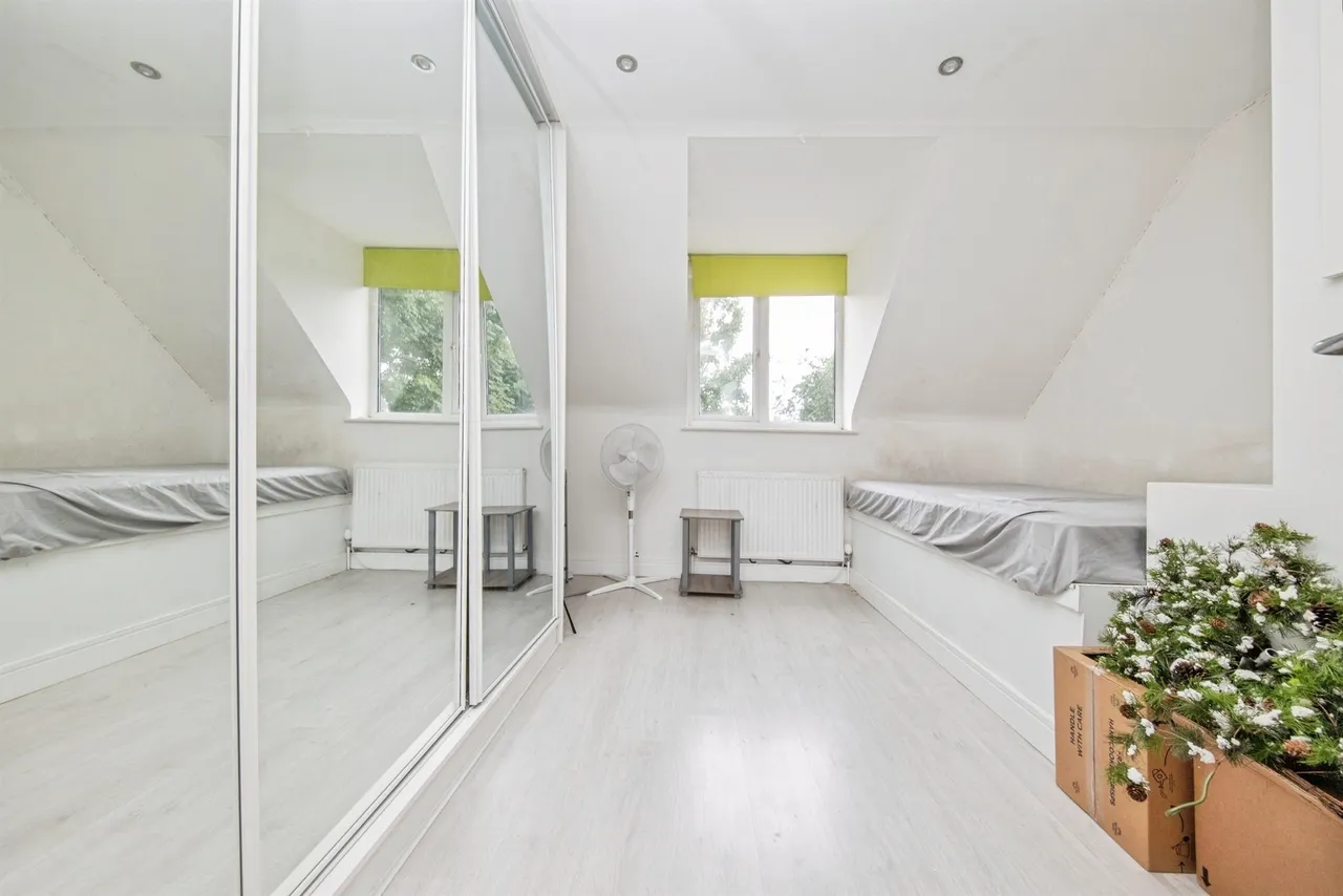Harwich Road, Colchester, CO4, photo 10