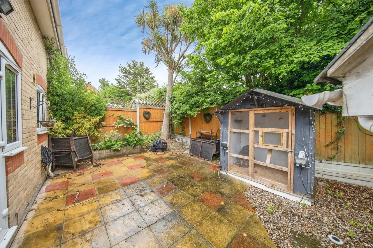 Harwich Road, Colchester, CO4, photo 12