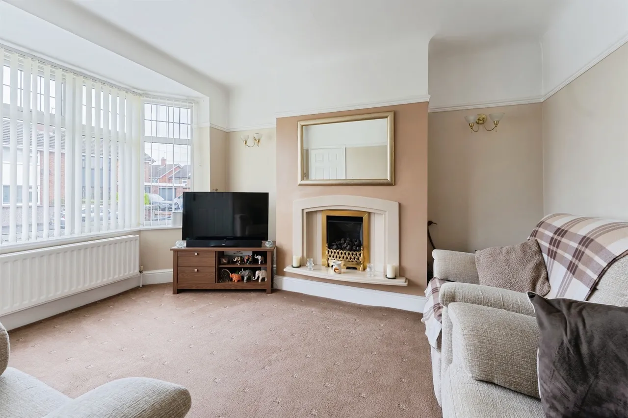 Glenwood Road, Little Sutton, CH66, photo 2