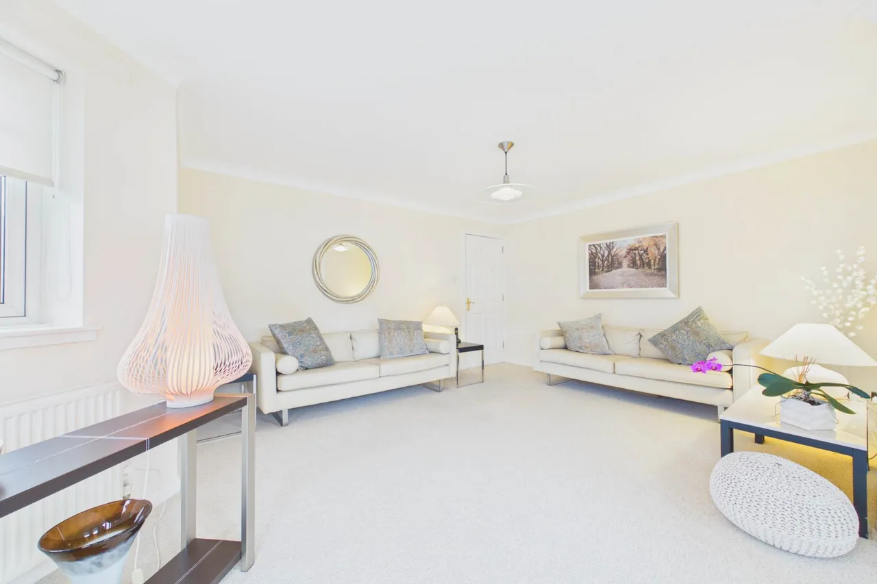Lomond Court, Coatbridge, photo 3