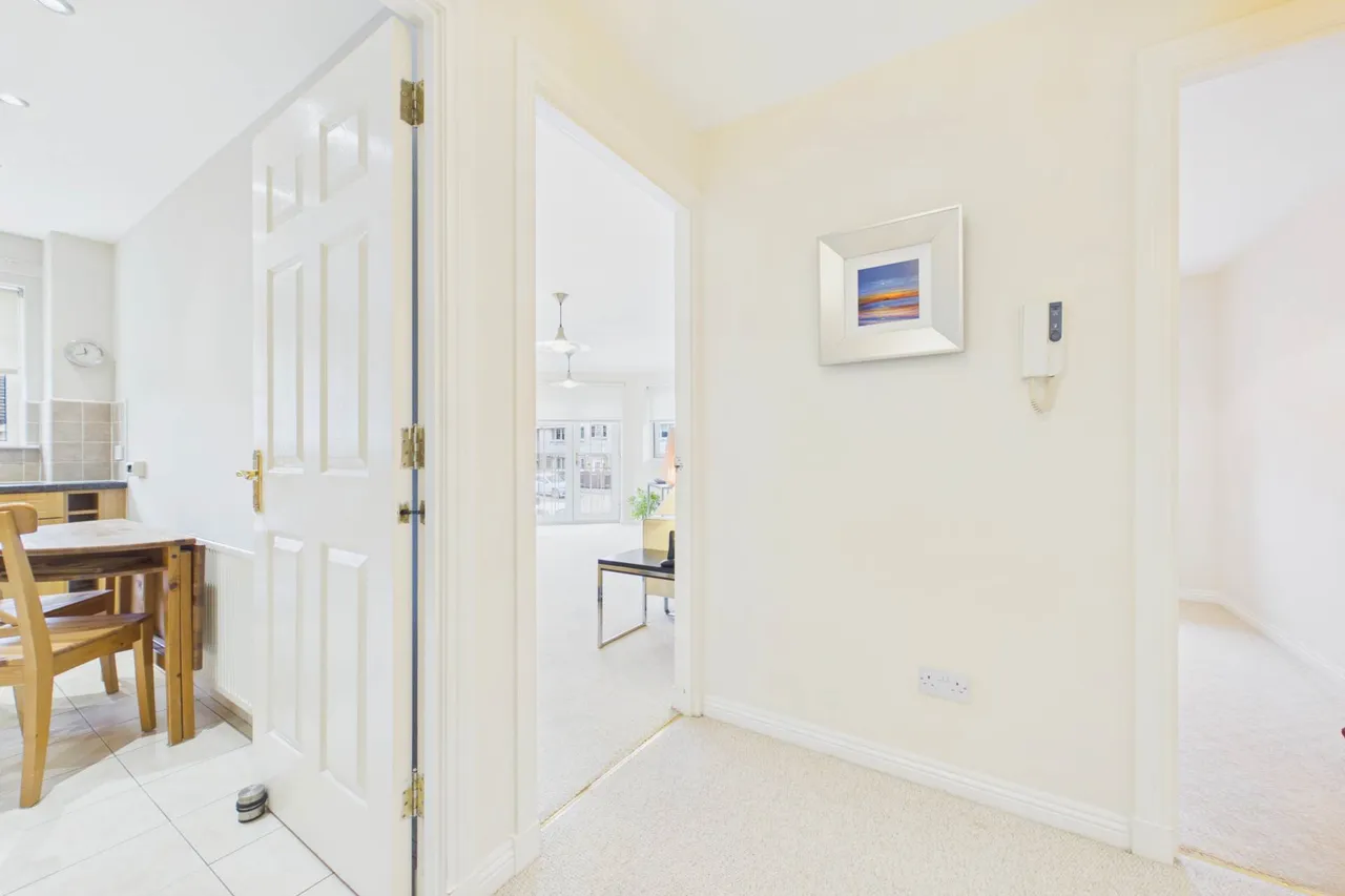 Lomond Court, Coatbridge, photo 10