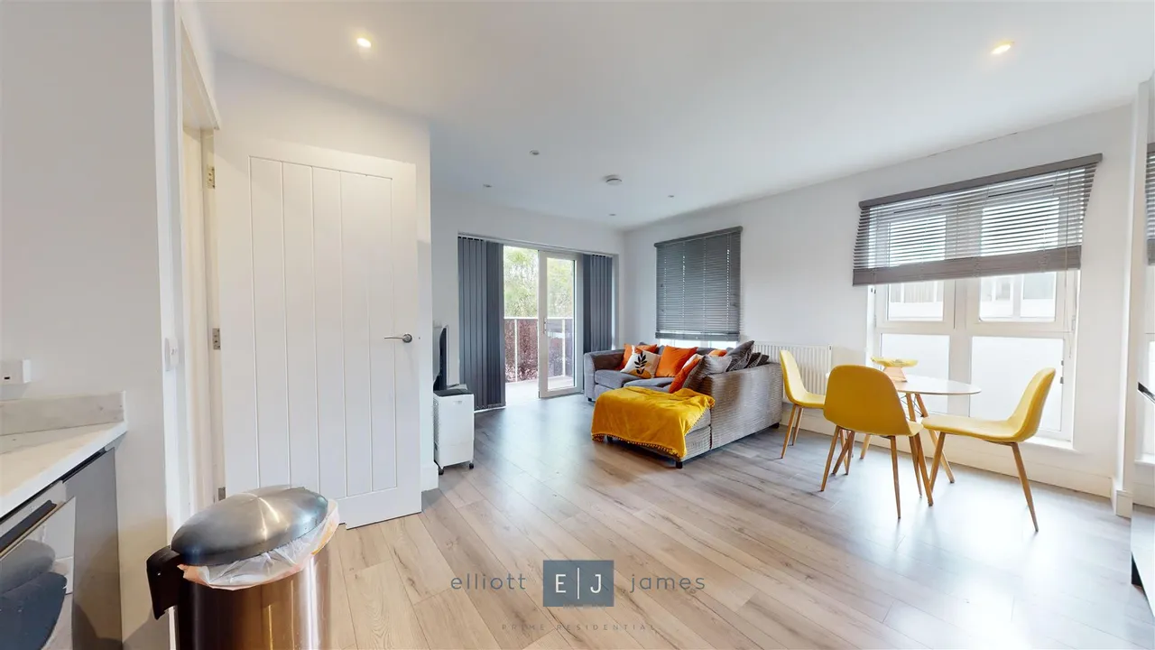 High Road, Loughton, IG10, photo 5