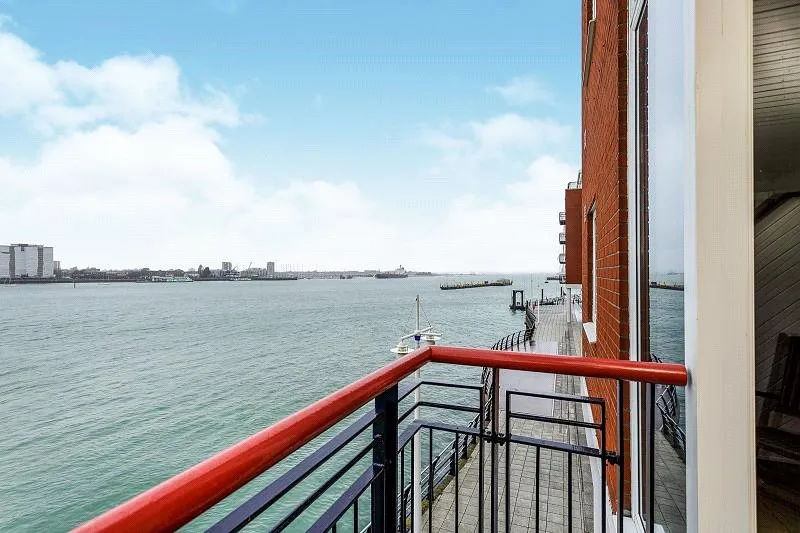 Arethusa House, Gunwharf Quays, PO1, photo 11