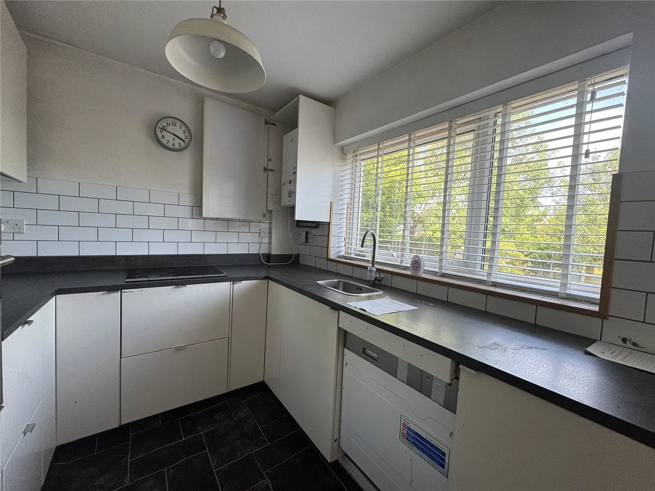 Copper Beech Close, Broughton, CH4, photo 6