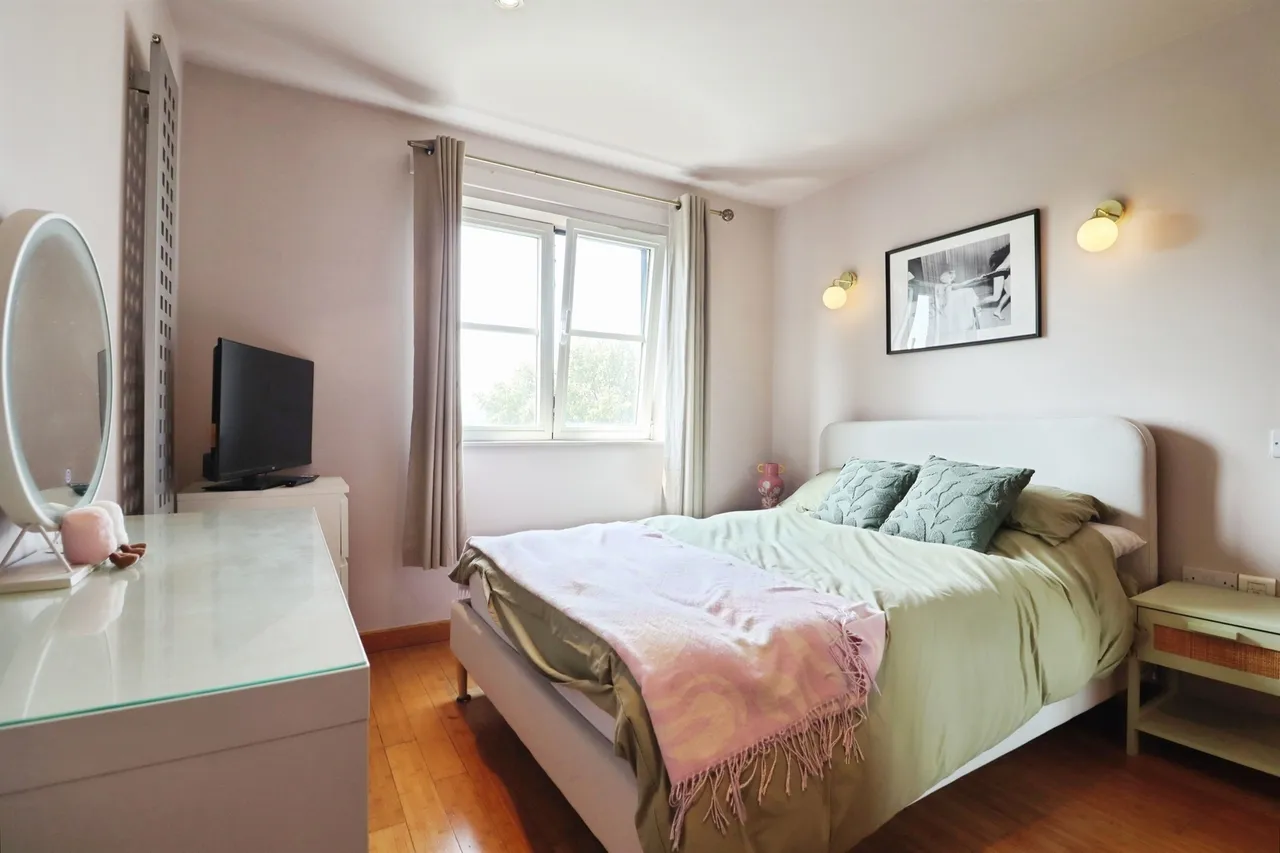 South Mews, Cardiff, CF10, photo 8