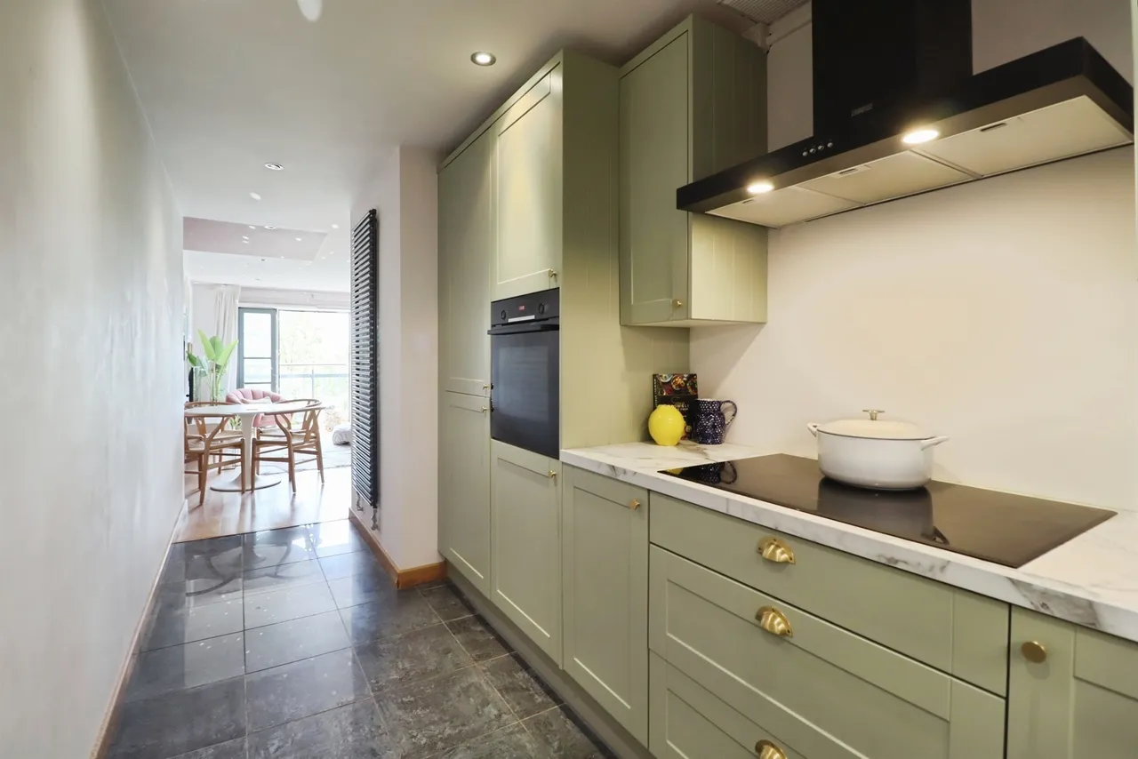 South Mews, Cardiff, CF10, photo 5