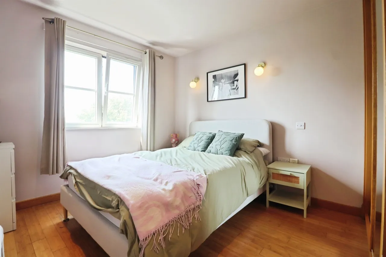 South Mews, Cardiff, CF10, photo 9