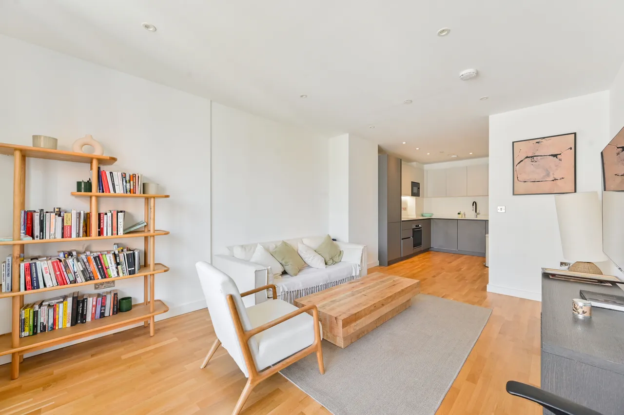 Apartment 50, 70 York Road, London, photo 4
