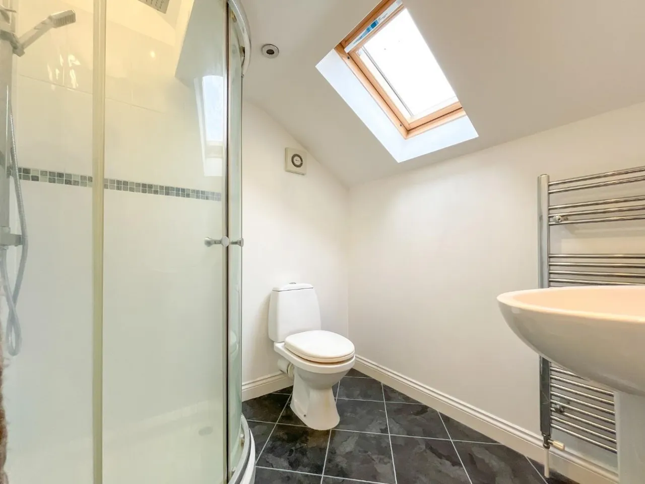 Healey Street, Batley, WF17, photo 12