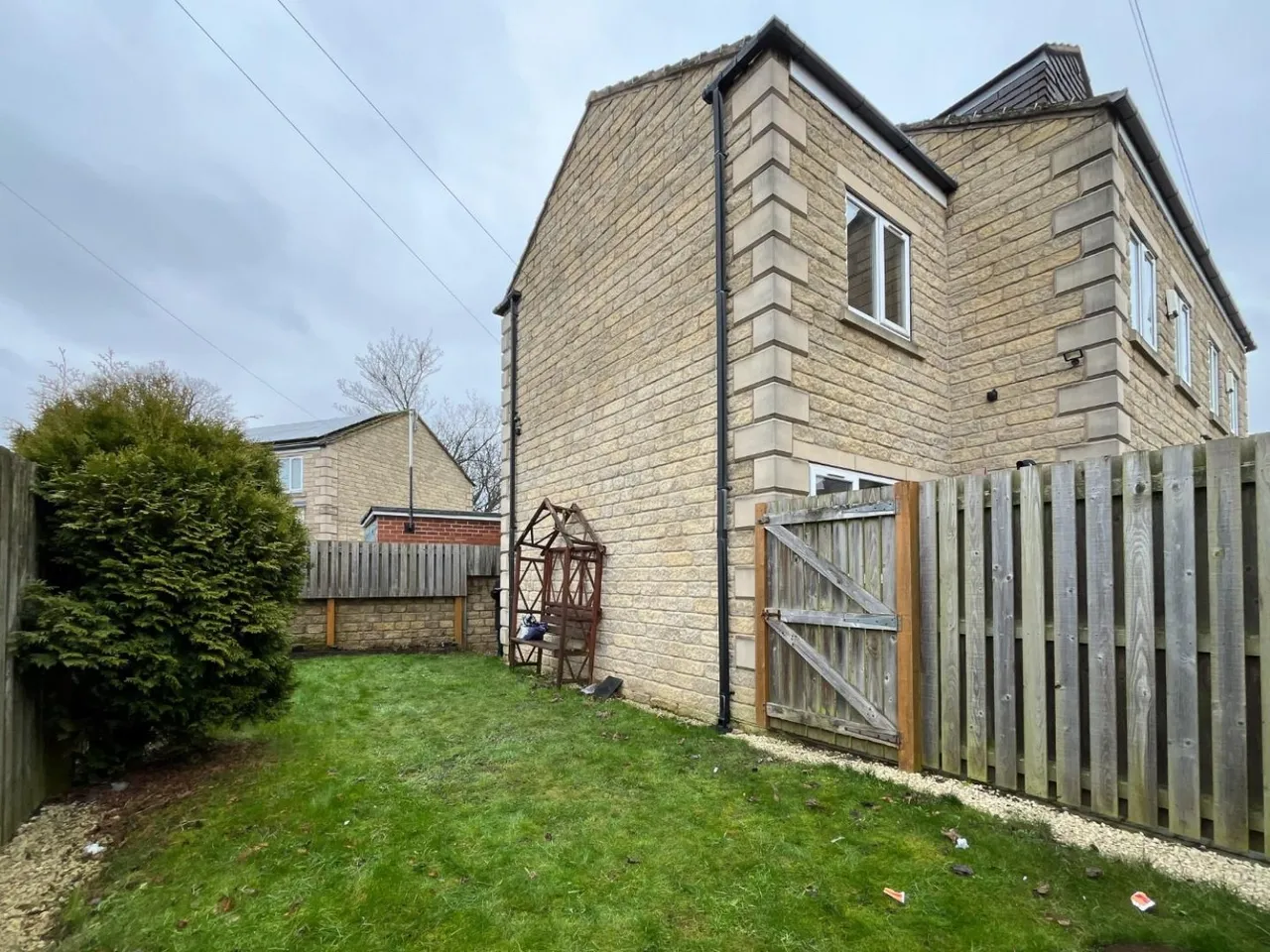 Healey Street, Batley, WF17, photo 15